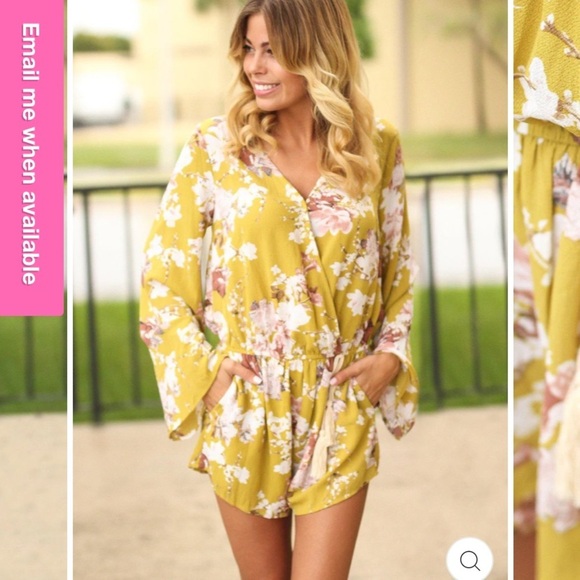 Umgee mustard floral romper size large - Picture 1 of 10